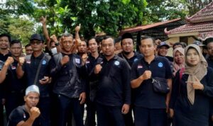 Ratusan GTT-PTT Klaten Gruduk Kantor Dewan.lensa Klaten.com