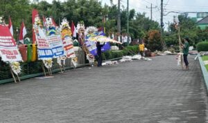 pembersihan iklan ucapan selamat bupati.lensda klaten.com