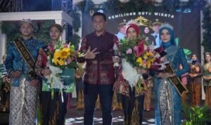 Mas dan mbak