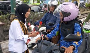 Tim Klautentik Klaten bagikan bunga amawar.lensa klaten.com