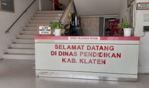 Ratusan tenaga PPPK DInas Pemndidikan belum terima gaji.